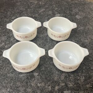 Pyrex Pyr-O-Rey Dynaware 23 Set of 4 Casserole Bowls
